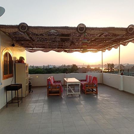 The Magic Of Luxor Private Studio Apartment On The Rooftop Extérieur photo